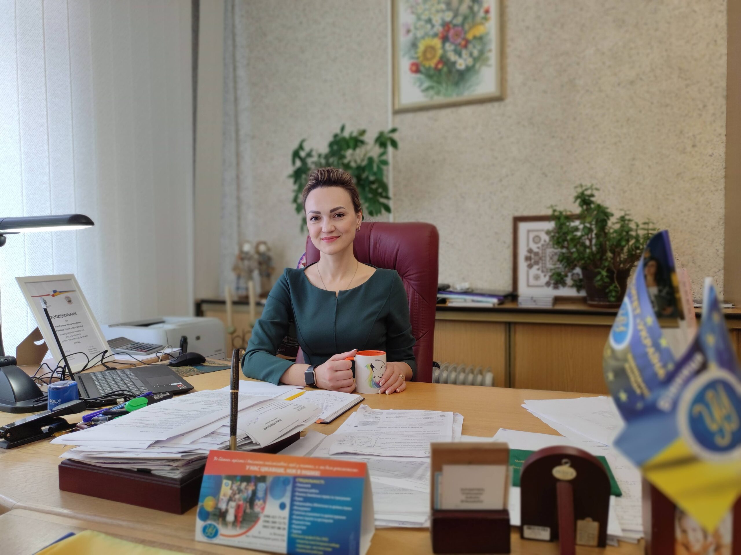 «Ніхто тебе не вчить бути волонтером» – Ганна Давиденко про допомогу, поїздки на схід, та проект про дитячу літературу