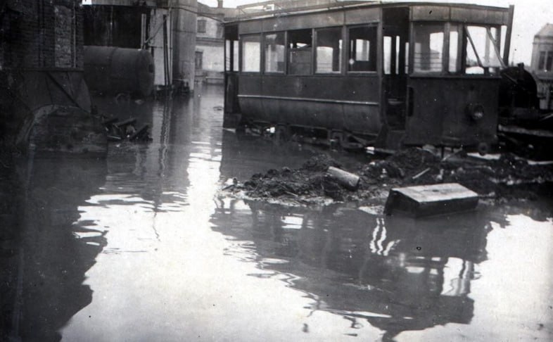 Як вінничани у 1930 році вирішували транспортну кризу, купуючи старі тверські трамваї (розслідування на основі архівних документів)