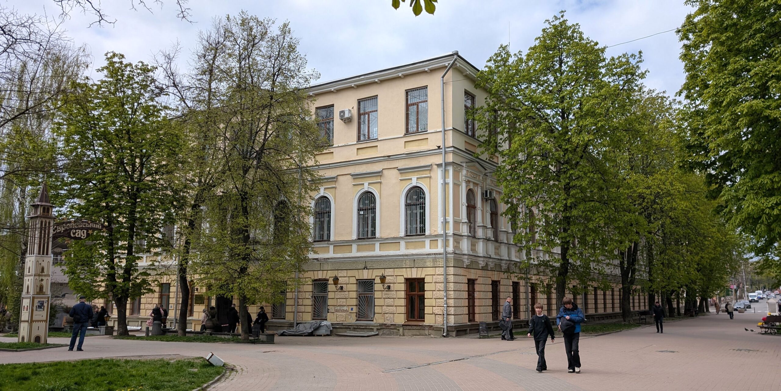 Не одразу суд: прихована історія однієї з найгарніших будівель Вінниці