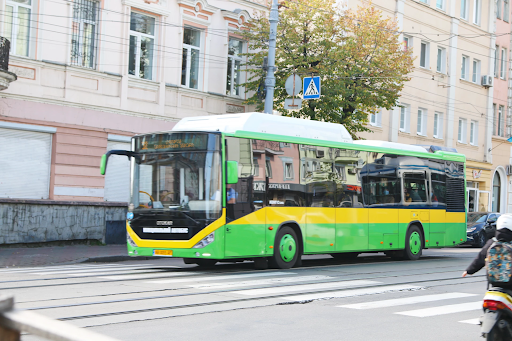 У Вінниці збирають підписи за новий графік автобусів №11 та №32
