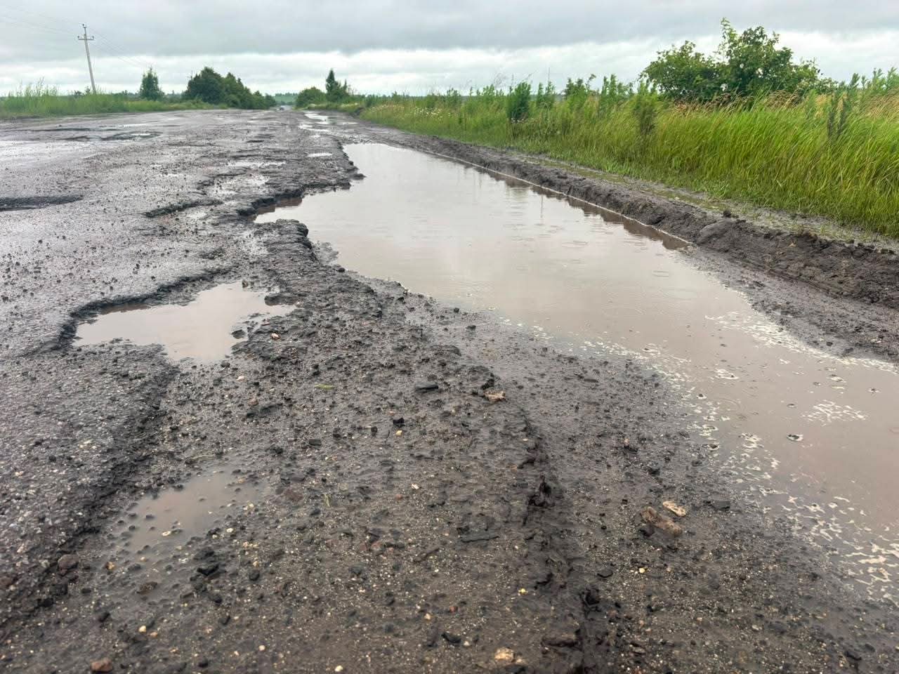 Громада вимагає відремонтувати дорогу в Піщанській громаді на Вінниччині