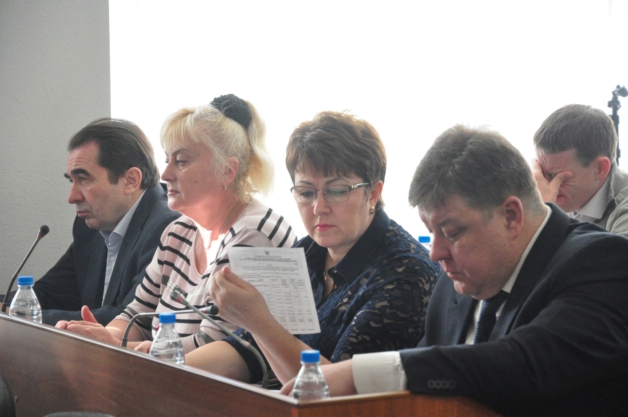 У кого з депутатів Вінниці ще залишилися гроші на матеріальну допомогу мешканцям