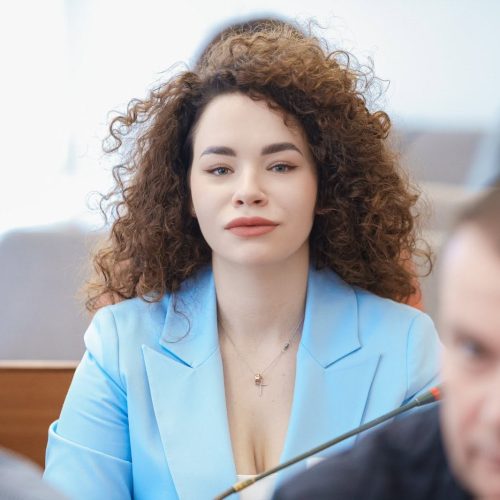 Нерухомість, автівка за 10 тисяч гривень та доходи від медицини: що задекларувала вінницька депутатка Валерія Прудиус