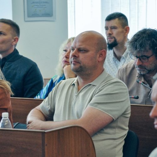 Будинки, земля, дві квартири та $15 тисяч готівкою: що задекларував депутат Вінницької міськради Володимир Чорновол
