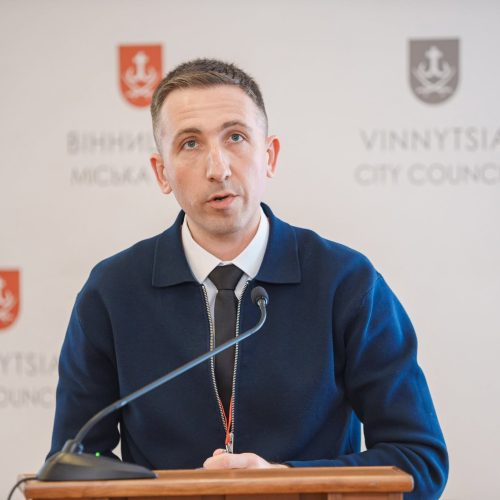 Квартири, гектари землі та майже мільйон готівки: що задекларував головний юрист Вінниці Андрій Петров