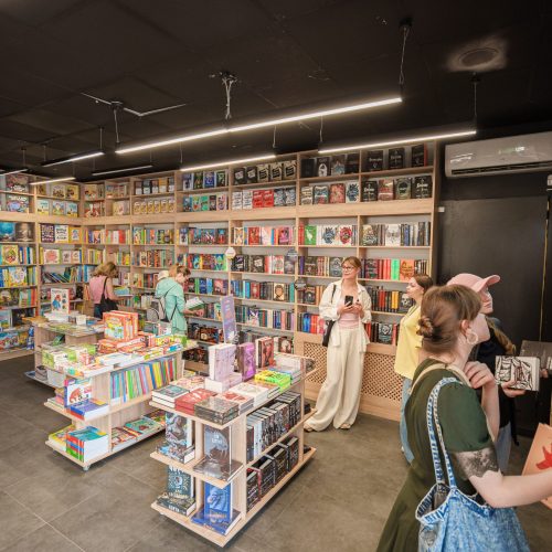 У центрі Вінниці відкрилася перша флагманська книгарня «КнигоЛенд»: як це було