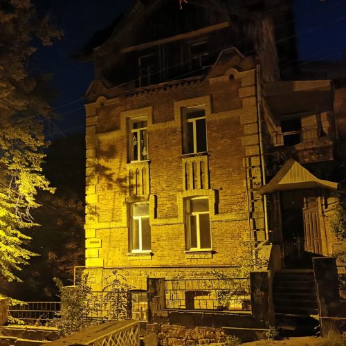 Вінницькі школярі/ки під час повітряної тривоги ховатимуться в підвалі дореволюційного маєтку