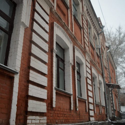 У Вінниці приватна ТОВка знову без аукціону  відтяла ласий шматок комунального майна